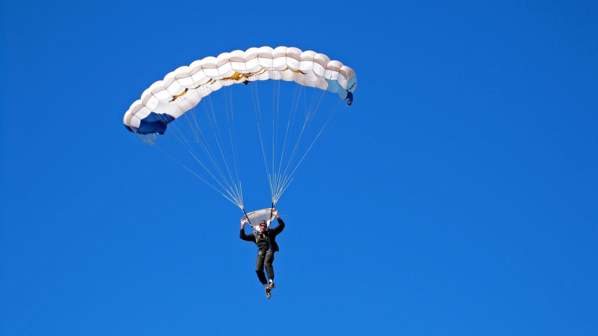 乔·波尔曼强悍的突破能力，为袋鼠队在攻防两端提供支持，乔什·鲍曼